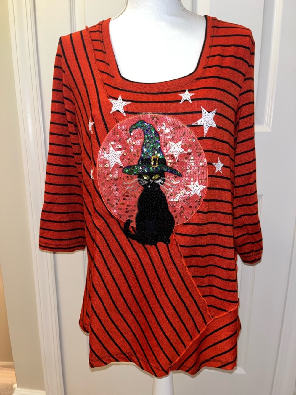 Onque Casuals Orange and Black Striped Halloween Sequin Cat Pullover